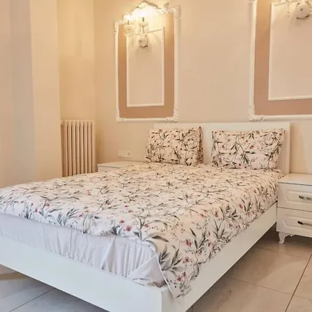 Taksim Square Apartment, Great View, Luxury Istanbul
